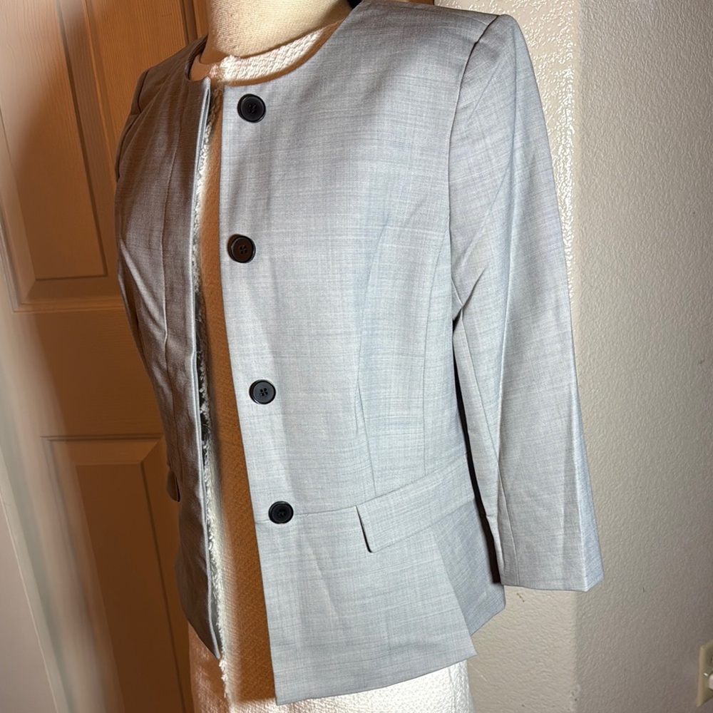 Ann Taylor Gray Blazer Structured Tailored Design
